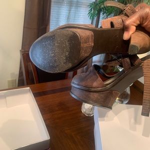 Fergie (Platform Heels)